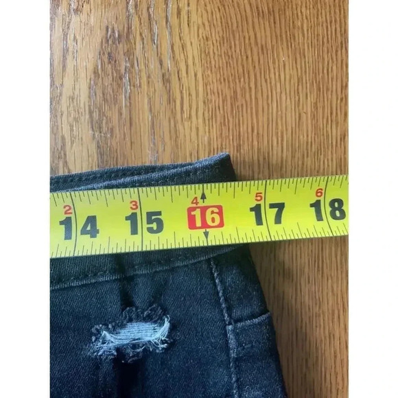 CLEARANCE! Women's KanCan Black Button Fly Distressed Jeans Size 13/30 Bin‎ B - Picture 6 of 12
